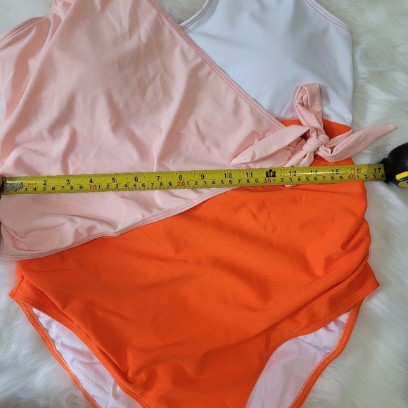 Mae Stylish Colorblock Swimsuit - Picture 10 of 14